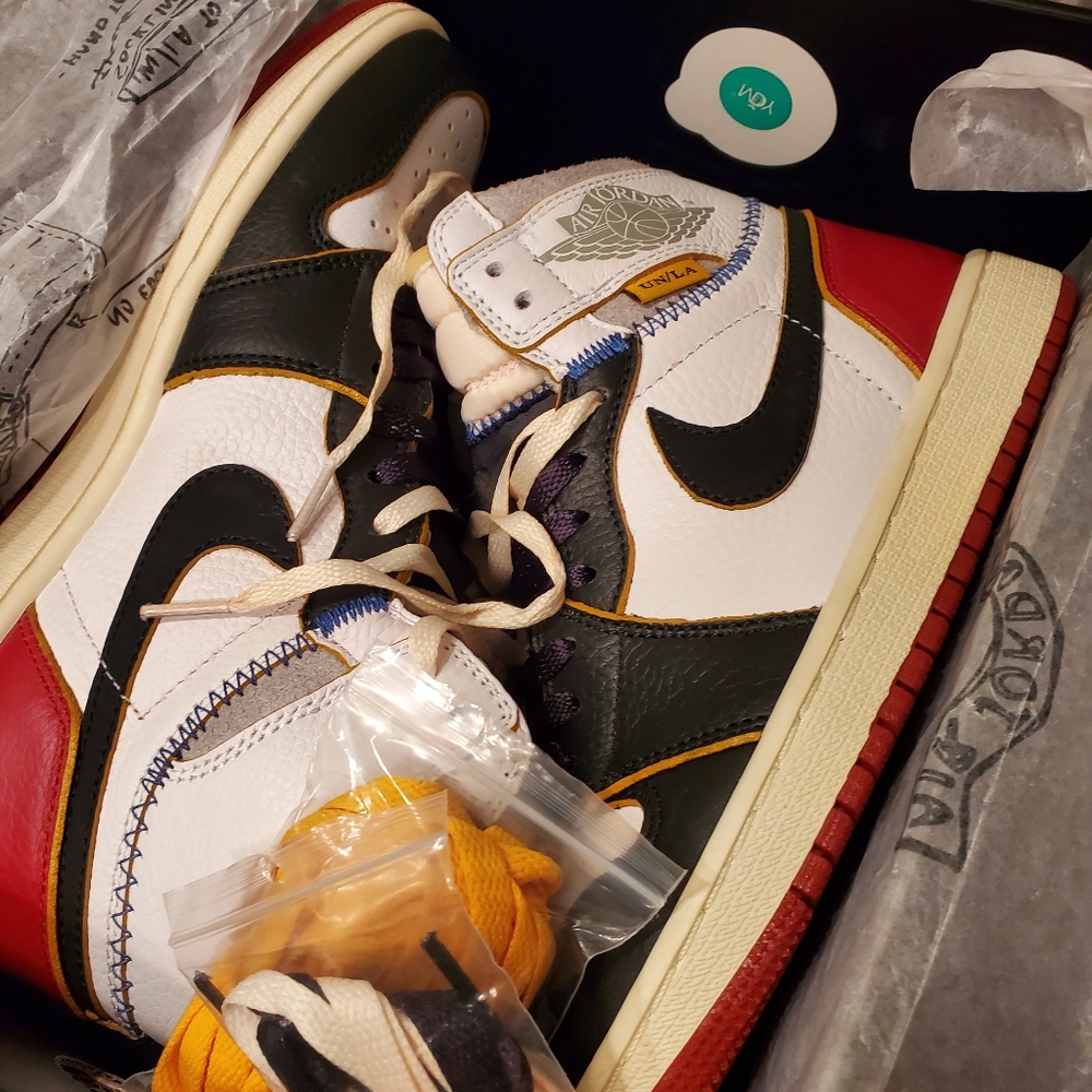 Jordan 1s union size 9 deadstock